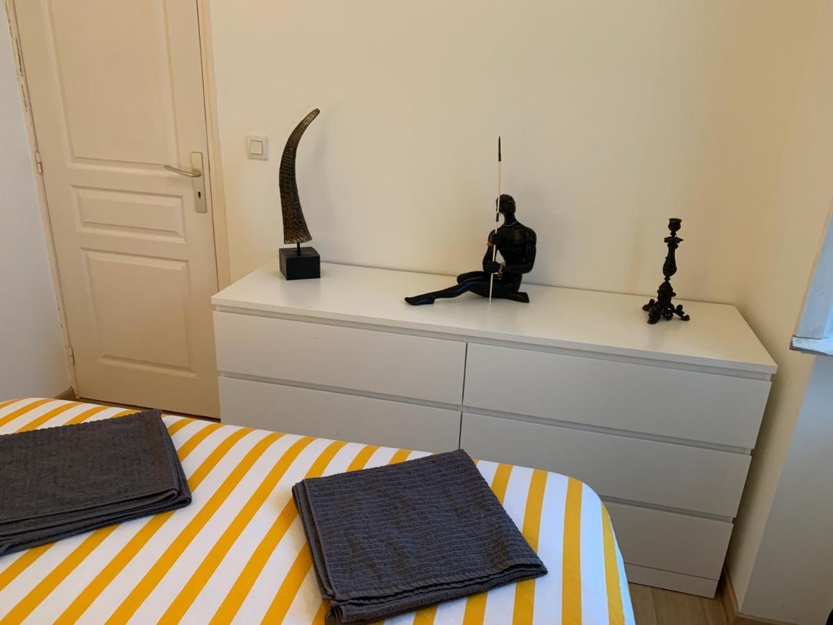 Biarritz Centre, Pres Avenue De Verdun, Cosy Apt 2 Pieces , Salon , Chambre Separe, Rue Tres Calme A 10 Minutes A Pied De La Grande Plage Exterior photo