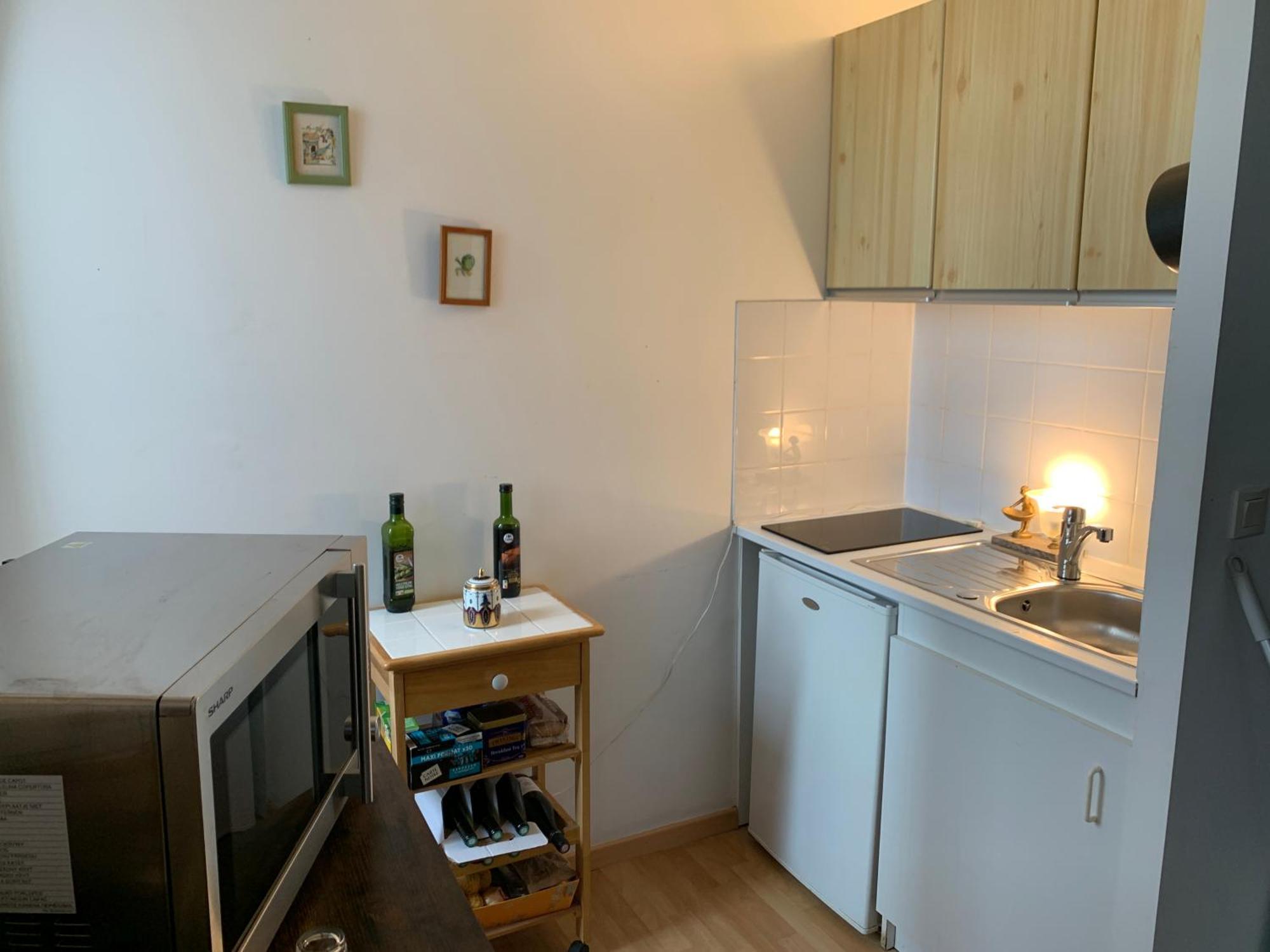 Biarritz Centre, Pres Avenue De Verdun, Cosy Apt 2 Pieces , Salon , Chambre Separe, Rue Tres Calme A 10 Minutes A Pied De La Grande Plage Exterior photo